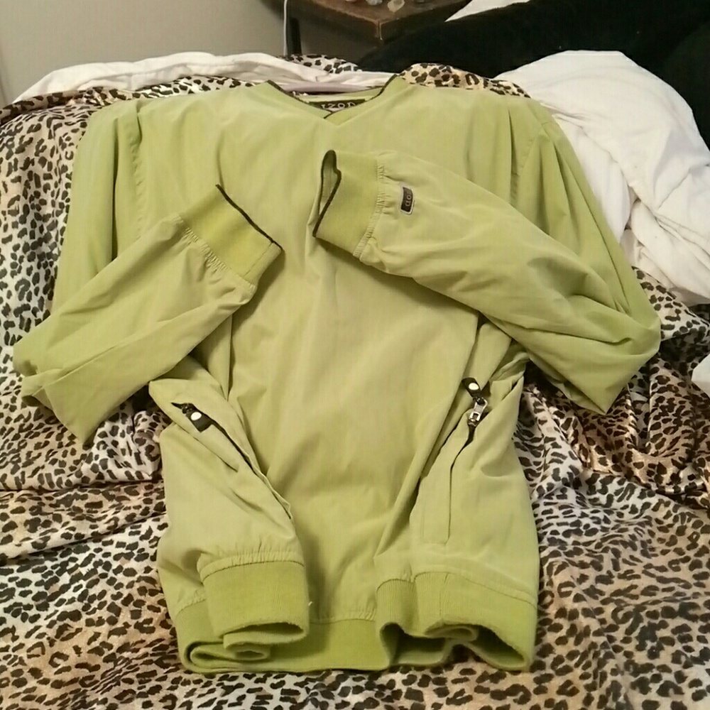 Izod XFG Windbreaker